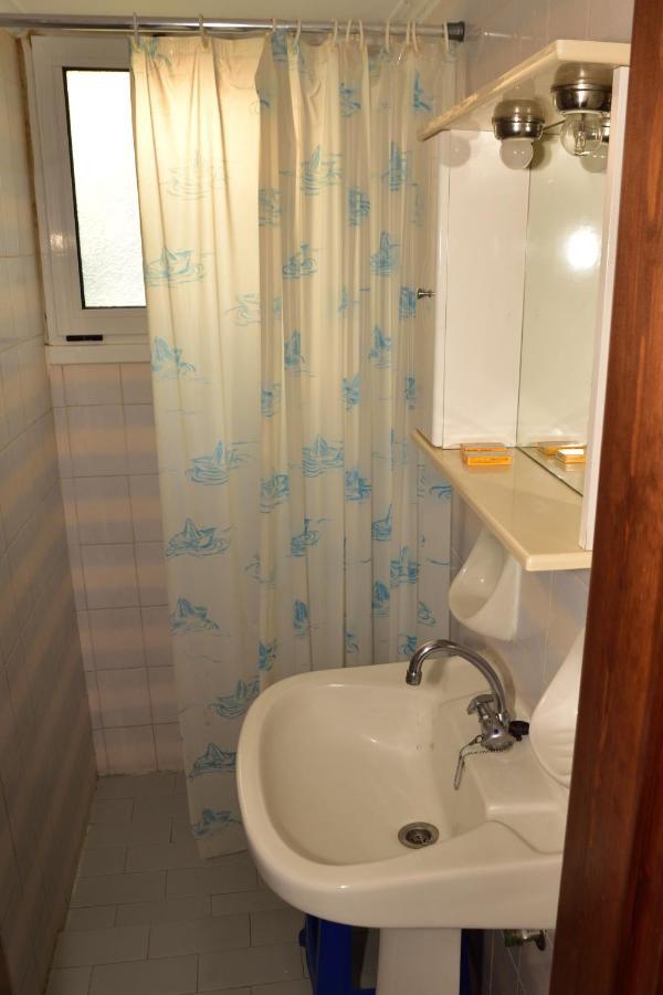 Morpheas Rooms Palaiochora Esterno foto